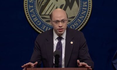 نقد و بررسی برنامه SNL قسمت هزارم ناامیدکننده با میزبانی الکساندر اسکارشگورد