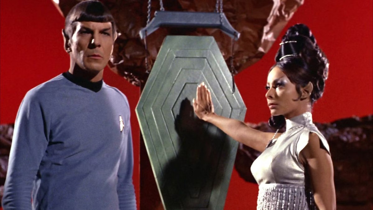 پیشنهاد بازسازی قسمت های کلاسیک Star Trek پس از سریال Starfleet Academy