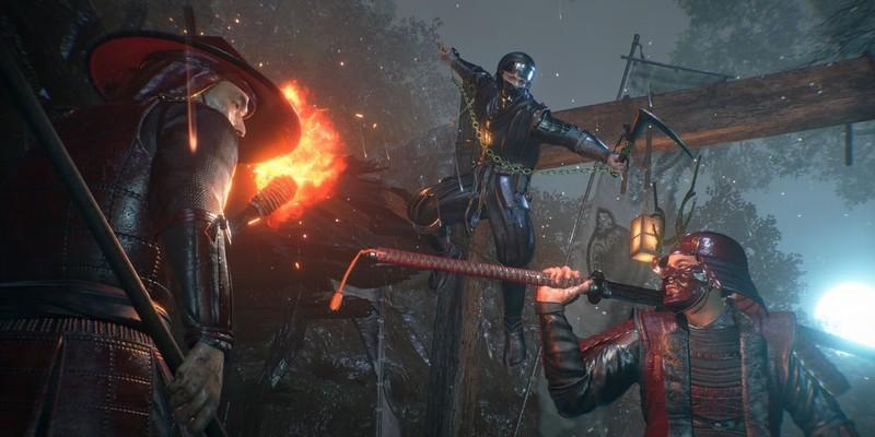 Nioh 3 برای PC و Xbox: یه نینجا توی Nioh 3 که روی سر دشمن می پره.