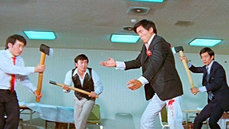 نقش Bruce Lee در A Man Called Tiger - جیمی وانگ یو در حال مبارزه با گنگسترها