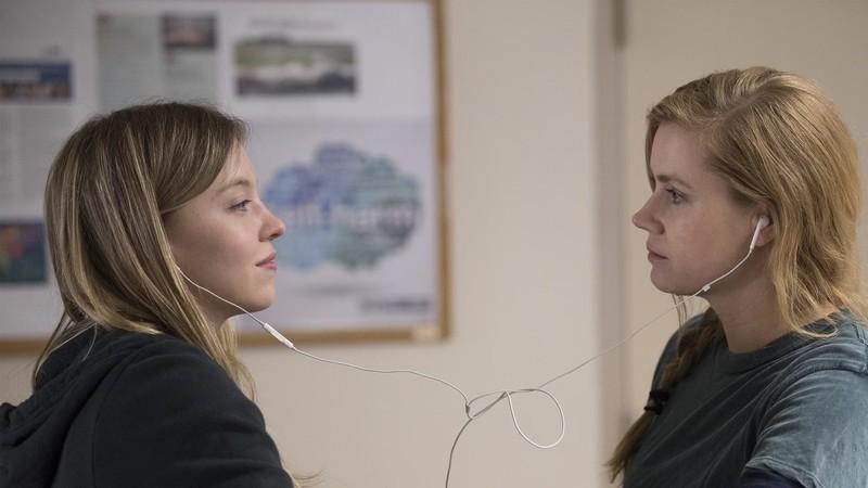 Alice و Sydney Sweeney در Sharp Objects, از بهترین سریال های Sydney Sweeney