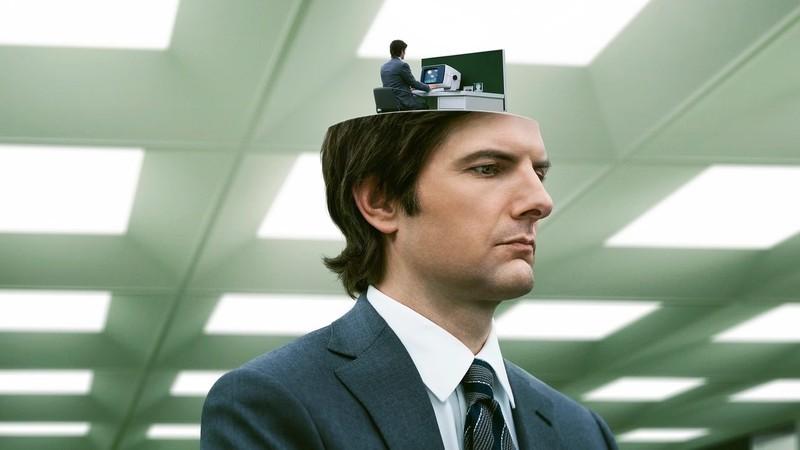 سریال Severance مثل Dark: آدم اسکات روی پوستر سریال Severance