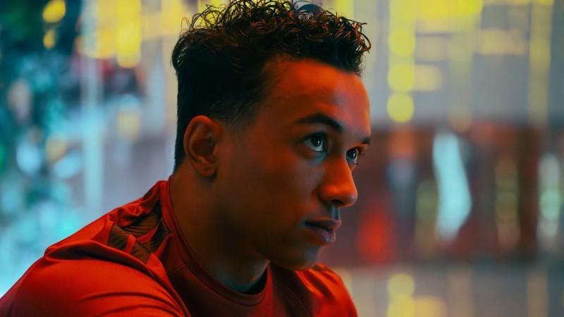 نمای نزدیک کالب میر - نقش های کارآموزان Starfleet Academy