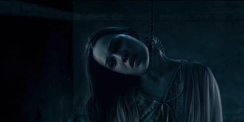 پیچش داستانی The Haunting of Hill House: بانوی گردن کج