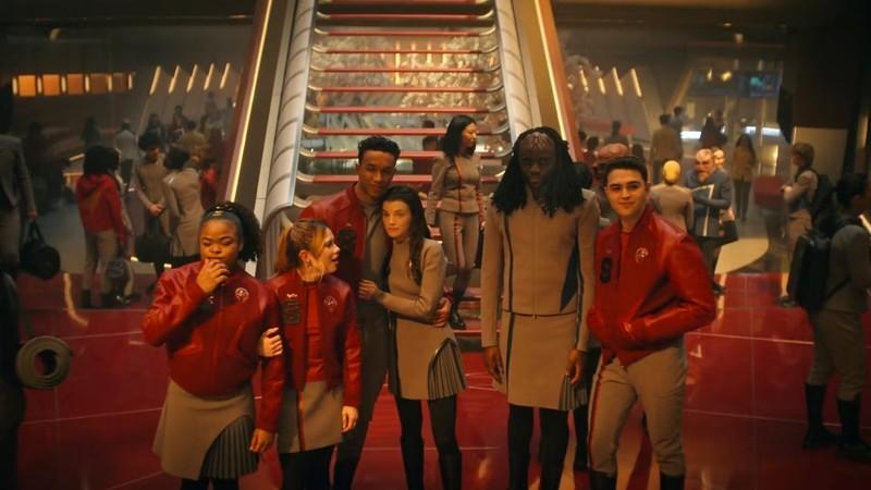 کادت های Starfleet Academy cadets together و Star Trek: Starfleet Academy دلیل لغو