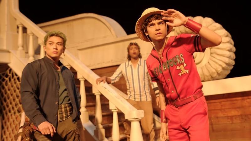 Luffy, Zoro, and Usopp on the Going Merry in One Piece live-action, مرتبط با مفهوم D در One Piece