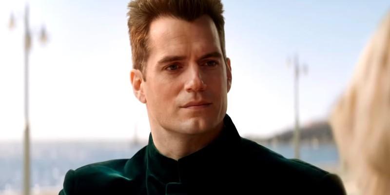 Henry Cavill اولین فیلم Marvel: هنری کویل در نقش مامور اوبری آرگیل در Argylle که به خارج از قاب نگاه می کنه