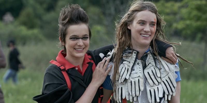 زندگی پس از آخرالزمان: لبخند زدن کیرستن و الکس در Station Eleven