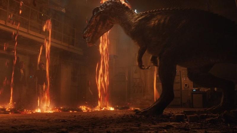 کلیر و فرانکلین که توسط Baryonyx محاصره شدن در Jurassic World: Fallen Kingdom، نمایانگر ترسناک ترین صحنه های Jurassic Park