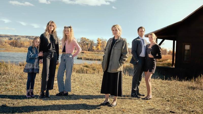 مراسم تدفین خانواده کلای برن در سریال The Madison - راز ریشه Yellowstone در The Madison