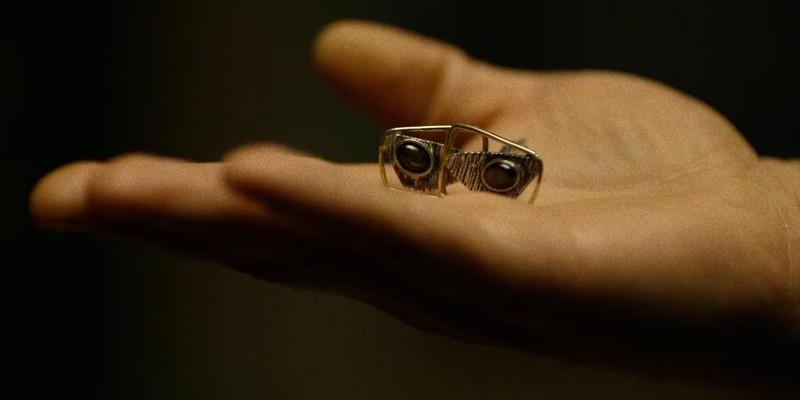 ارجاعات Daredevil Born Again به دکمه سرآستین های کینگ پین