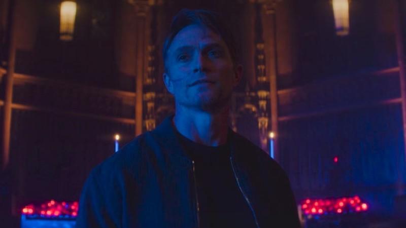 ایسترگ و ارجاعات Daredevil: Born Again: نور آبی بولزآی